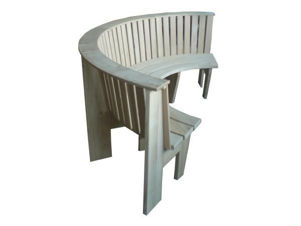 Biergartenbank aus gelagertem Eichenholz