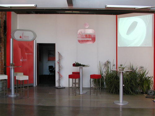 Stellw�nde, Stehtische, Barhocker, Displays