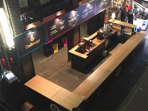 Messestand Loung mit Upcycling Paletten,�beln