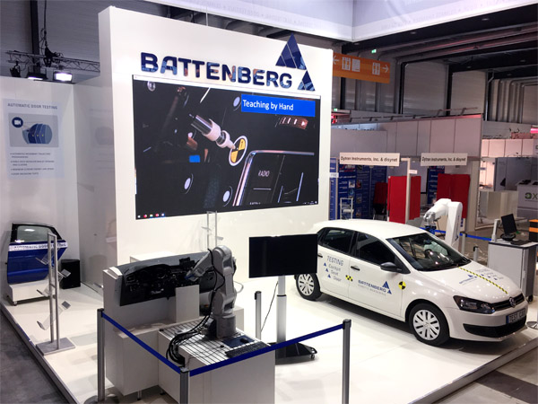 Messestand mit LED Wand ca. 2,4m hoch und ca 5m breit 48x48cm Module mit Aufl&ouml;sung nach Wunsch Unterschiedliche Modulgr&ouml;&szlig;en m&ouml;glich Stoffabh&auml;ngung beleuchtet Absperrst&auml;nder, Displays, Pr&auml;senter...