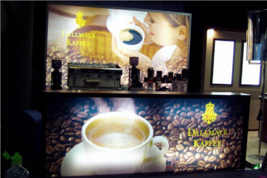 Kaffeebar New York komplett mit Leuchtr�ckwand nach Ihren W�nschen mit Ihrem Logo